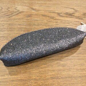NEW Mac Silver/sparkle Zip Around Lipstick Kit/bag